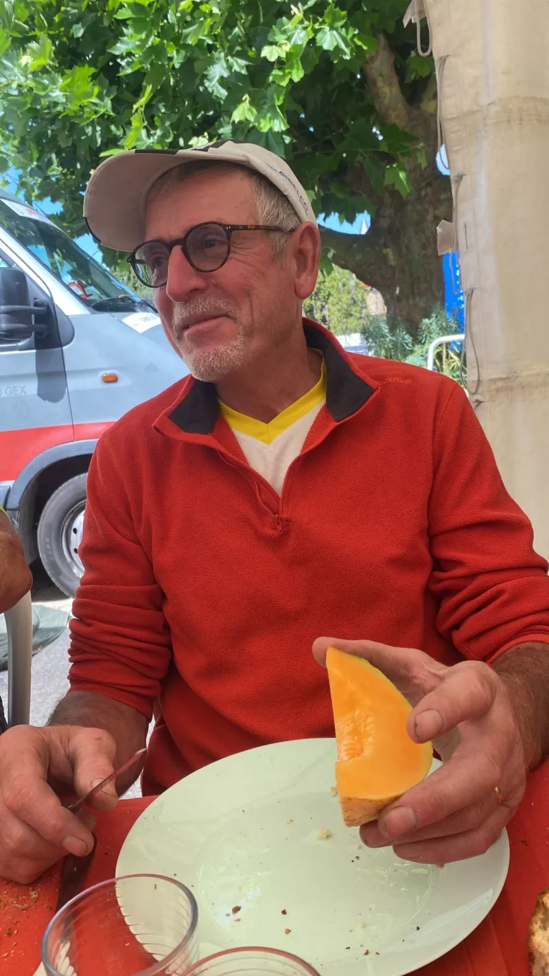 9b4fe031-91a8-4299-9654-354822a00a09